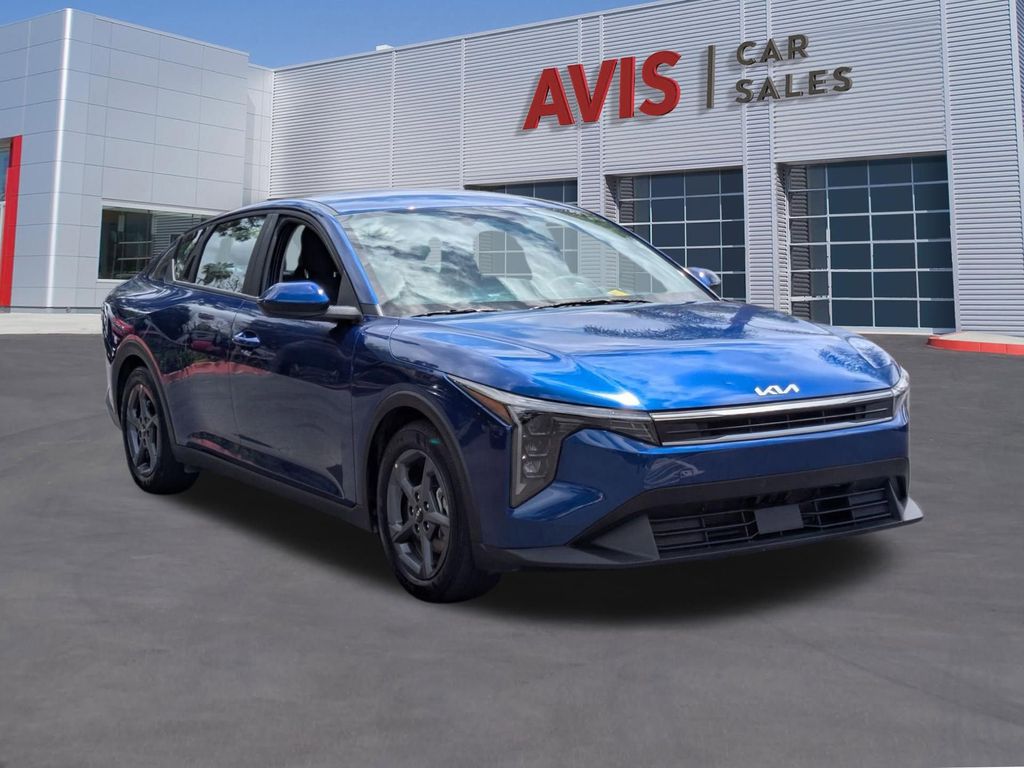 Thumbnail: 2025 Kia K4 - 3