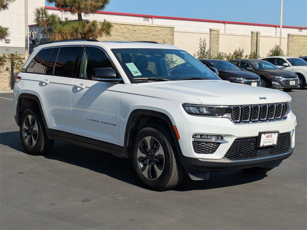 Thumbnail: 2023 Jeep Grand Cherokee - 3