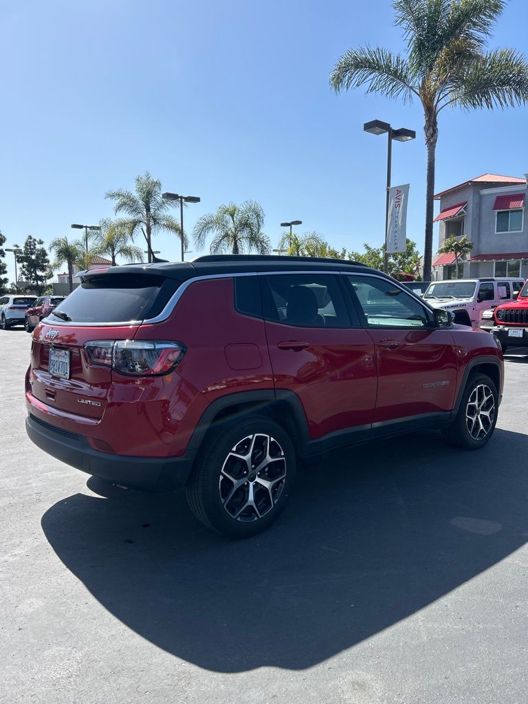 Thumbnail: 2025 Jeep Compass - 3