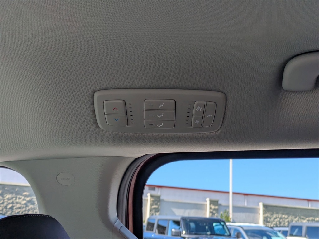 Thumbnail: 2024 Kia Carnival - 26