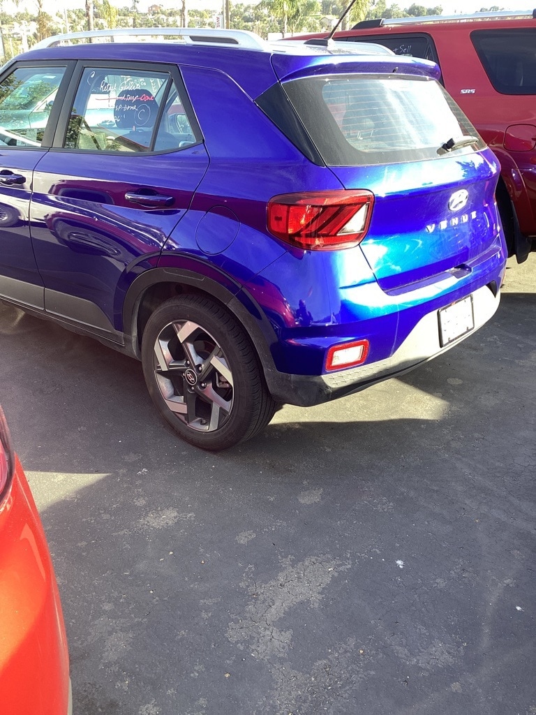 Thumbnail: 2025 Hyundai Venue - 3