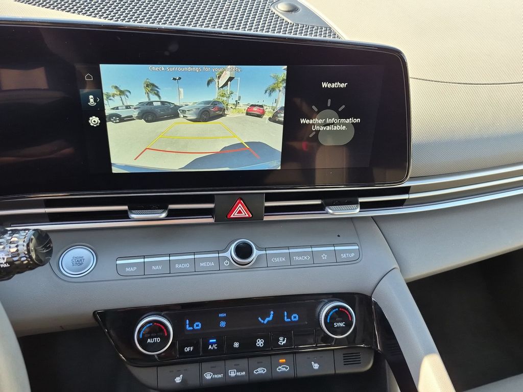 Thumbnail: 2025 Hyundai Elantra - 19