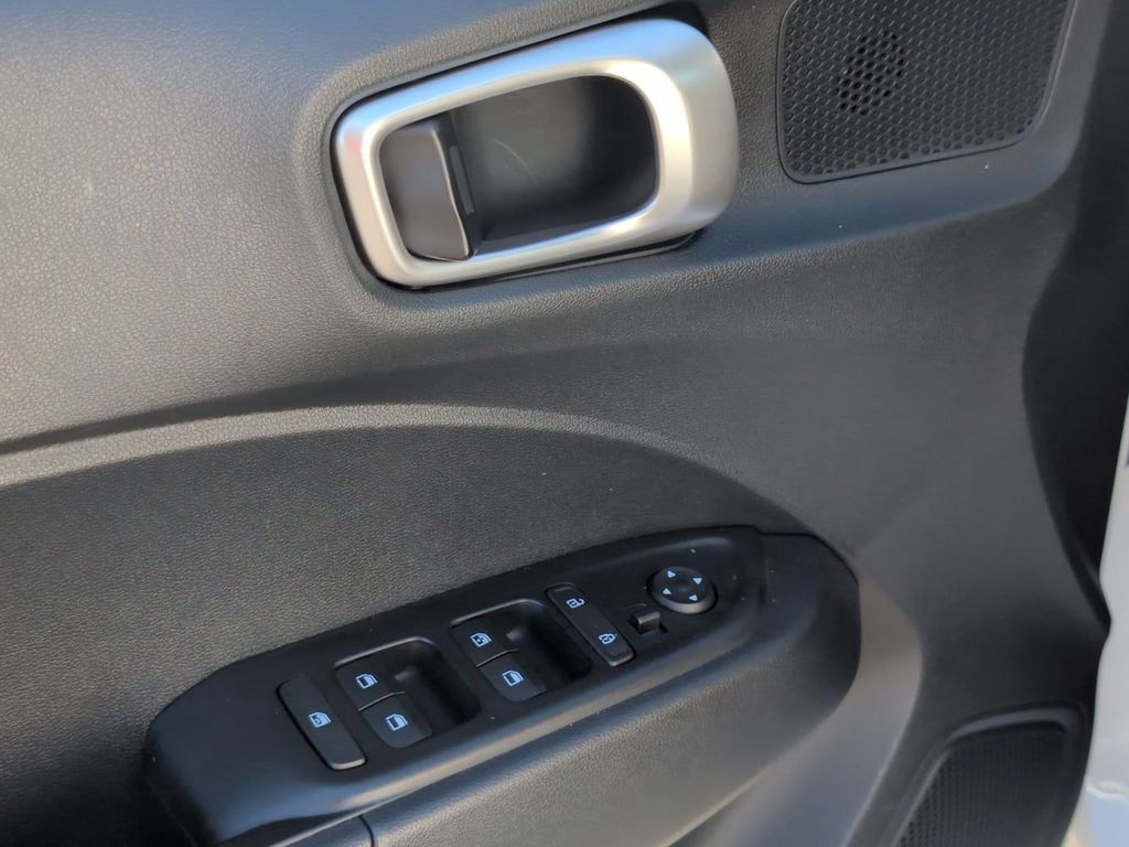 Thumbnail: 2025 Hyundai Venue - 13