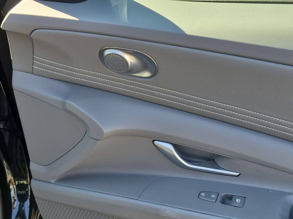 Thumbnail: 2025 Hyundai Elantra - 34