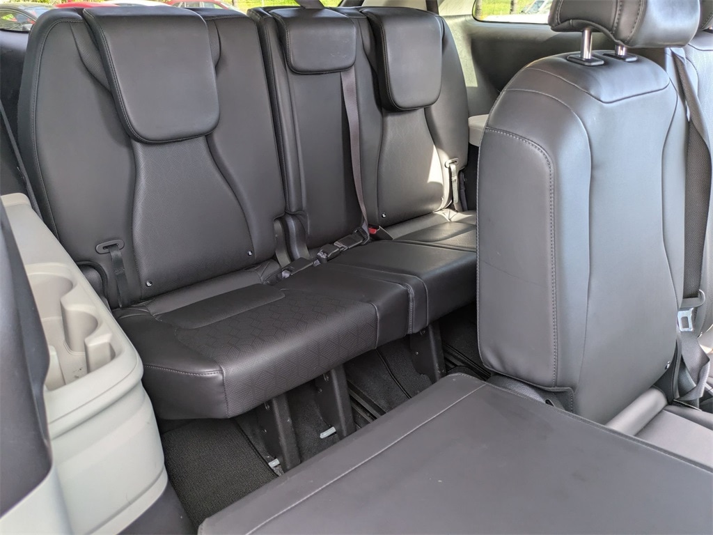 Thumbnail: 2024 Kia Carnival - 28