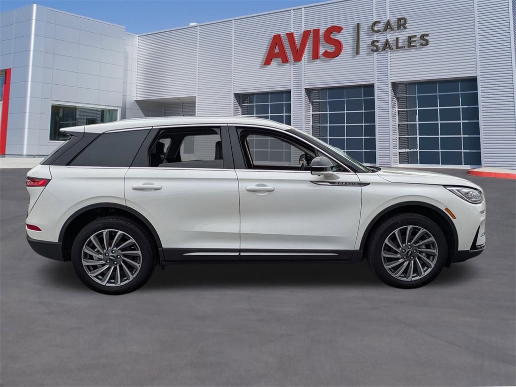 Thumbnail: 2024 Lincoln Corsair - 5