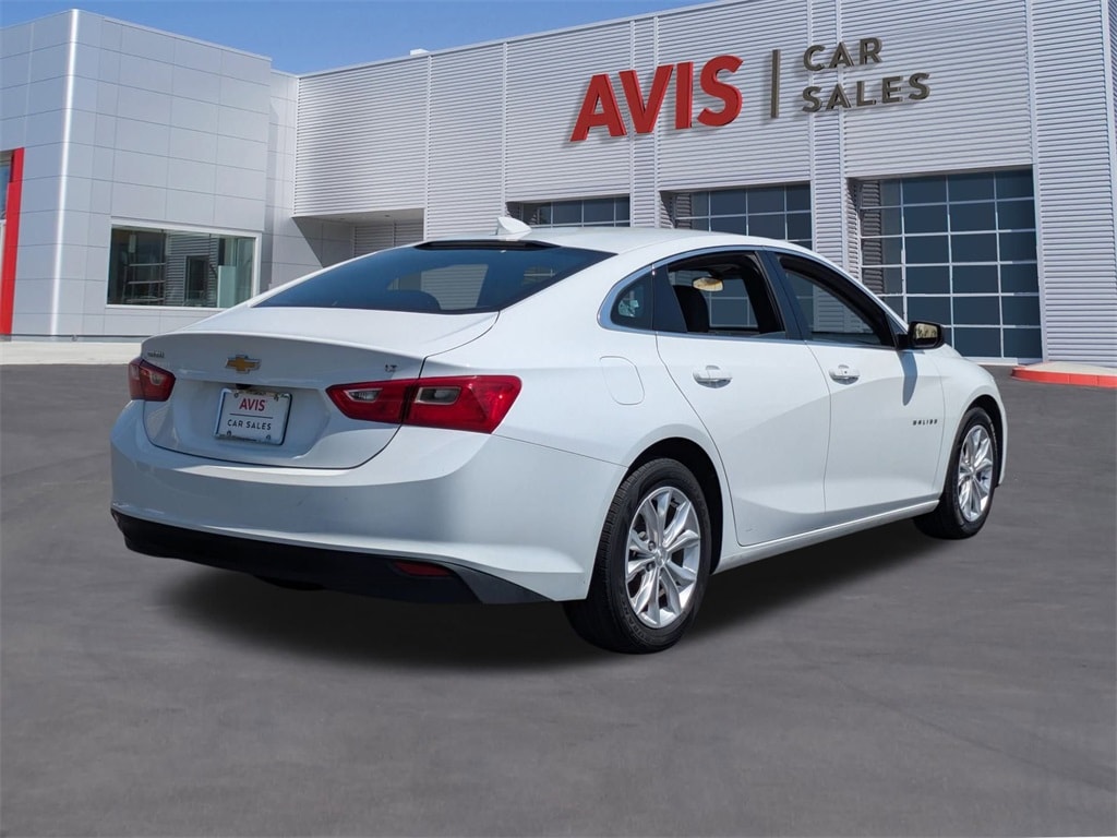 Thumbnail: 2023 Chevrolet Malibu - 6
