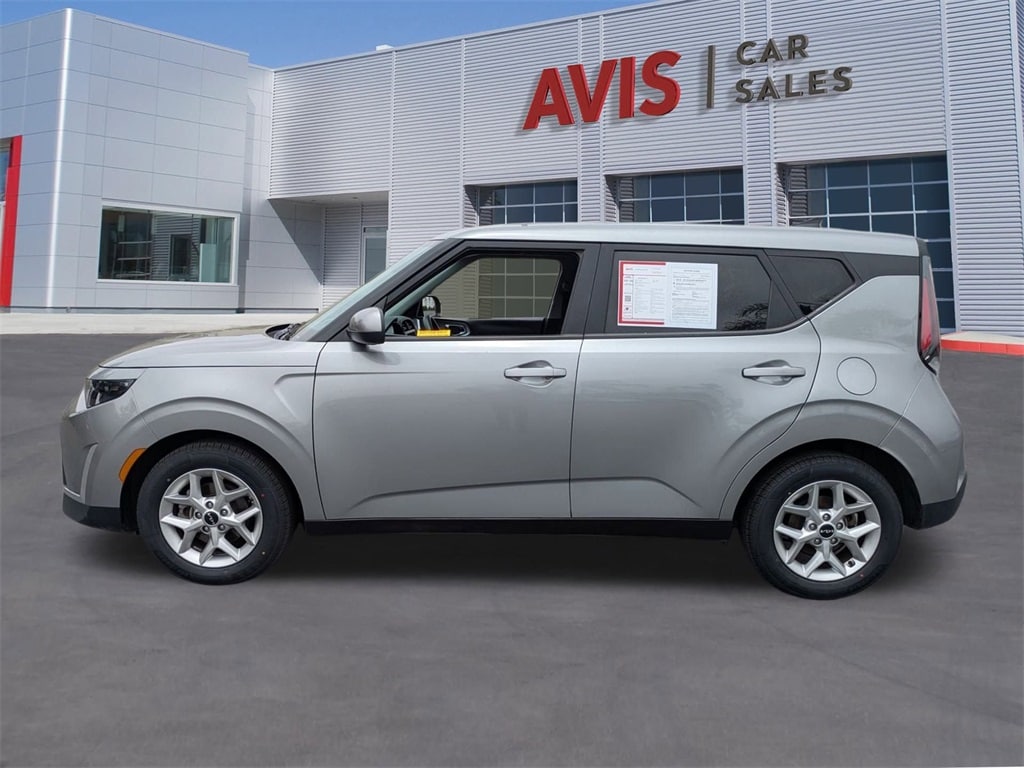 Thumbnail: 2023 Kia Soul - 10