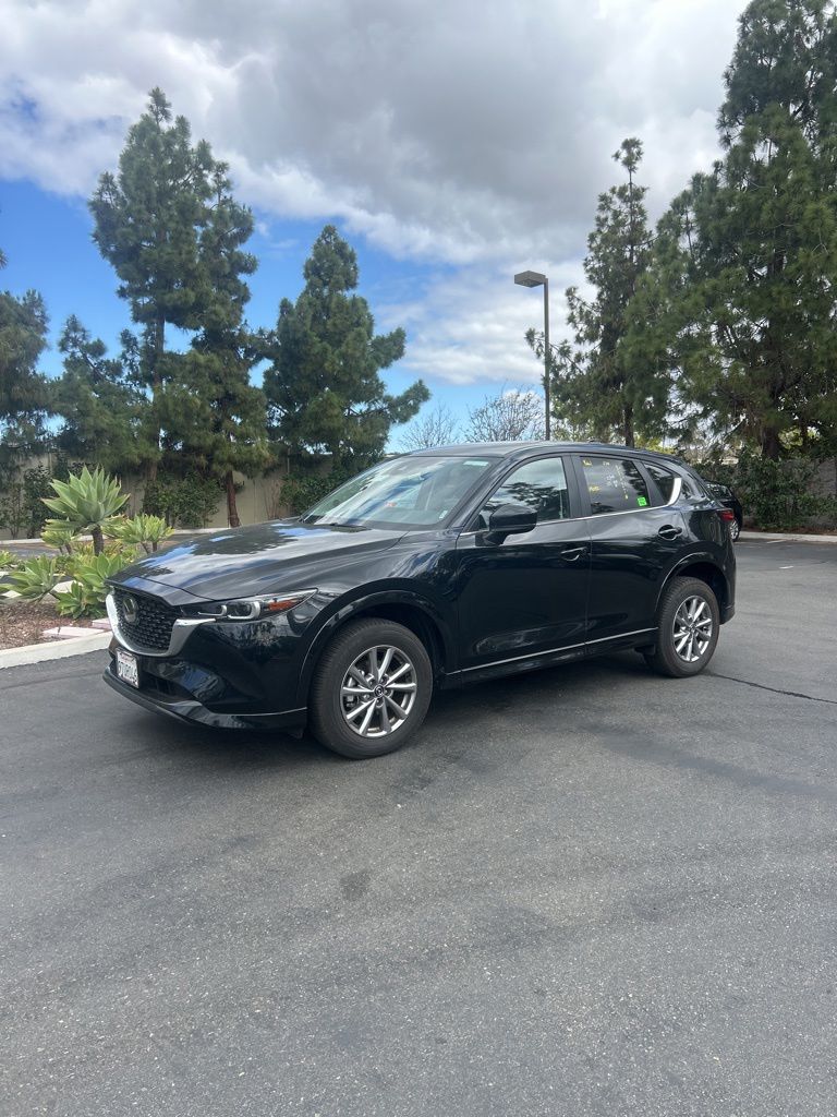 2025 Mazda CX-5's photo