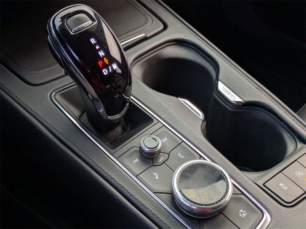 Thumbnail: 2023 Cadillac XT4 - 23