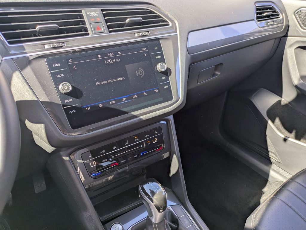 Thumbnail: 2024 Volkswagen Tiguan - 20