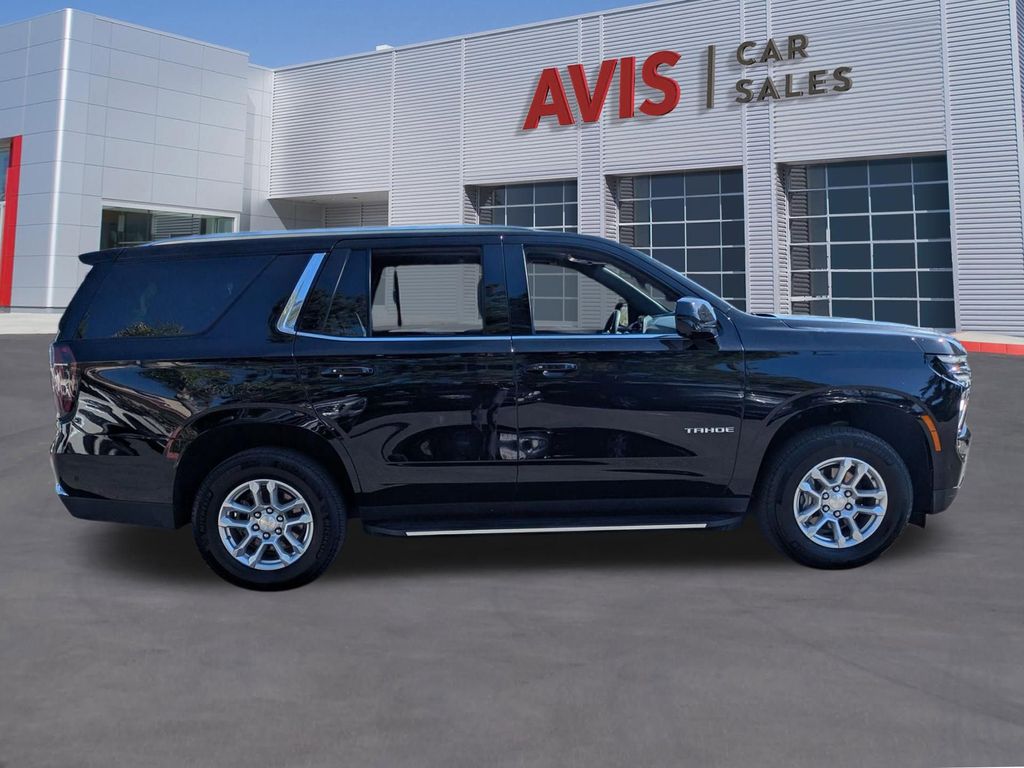 Thumbnail: 2025 Chevrolet Tahoe - 5