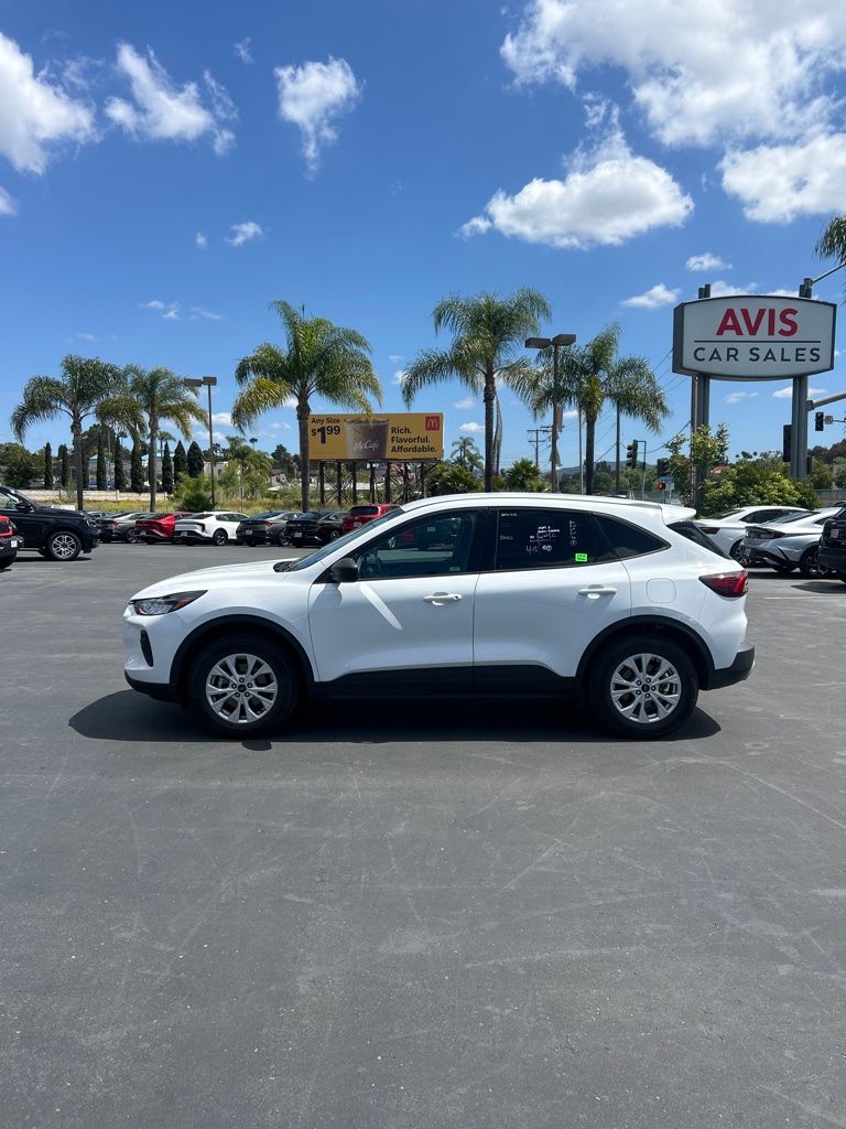 Thumbnail: 2025 Ford Escape - 4