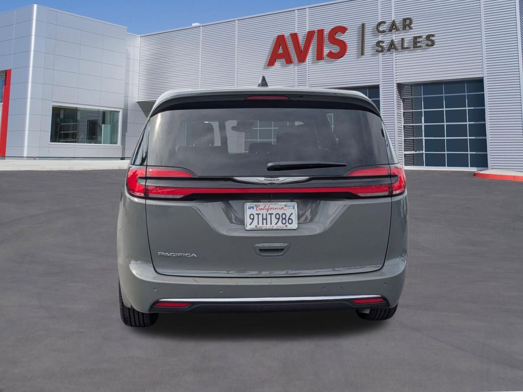 Thumbnail: 2025 Chrysler Pacifica - 7