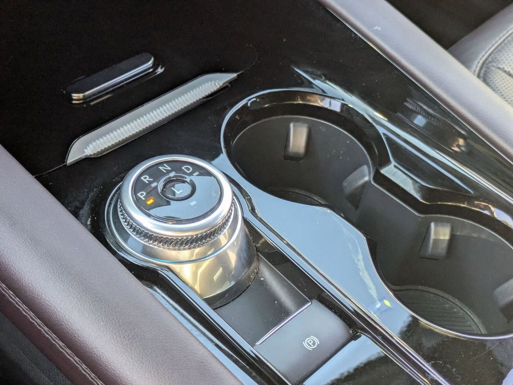 Thumbnail: 2025 Ford Explorer - 23