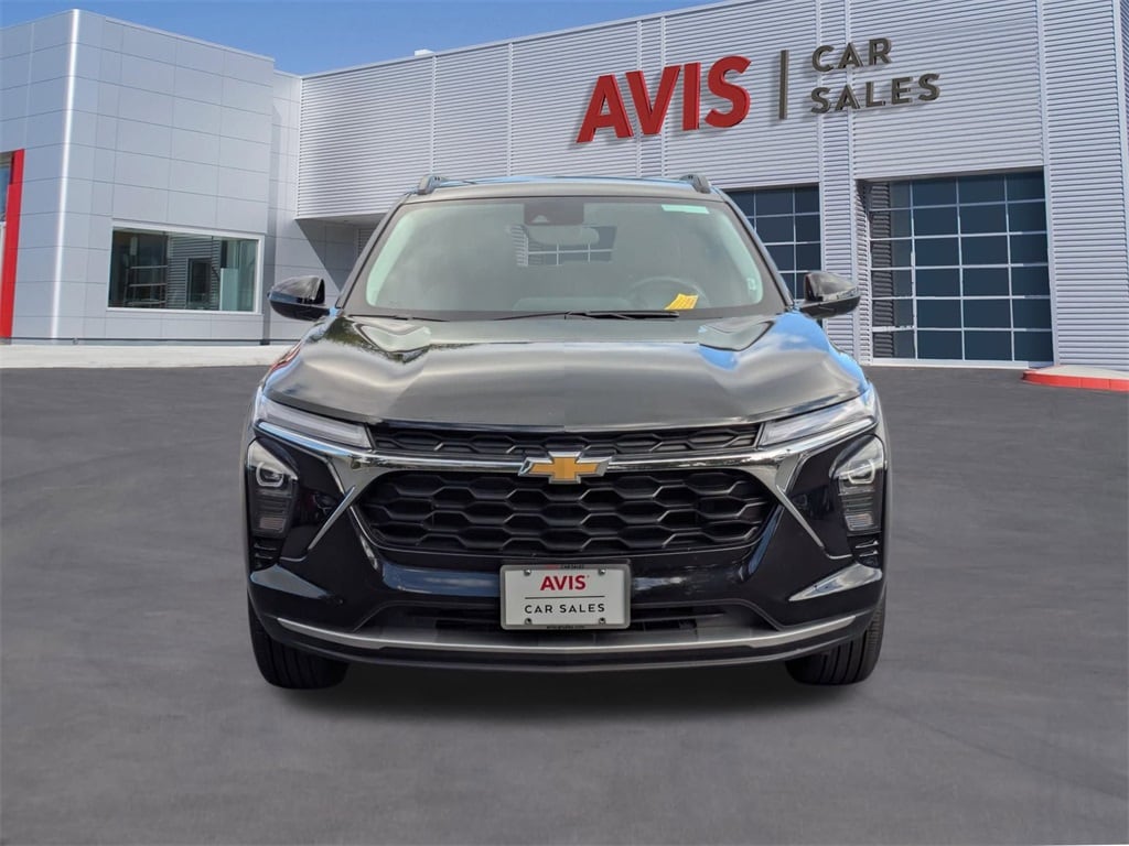 Thumbnail: 2025 Chevrolet Trax - 2