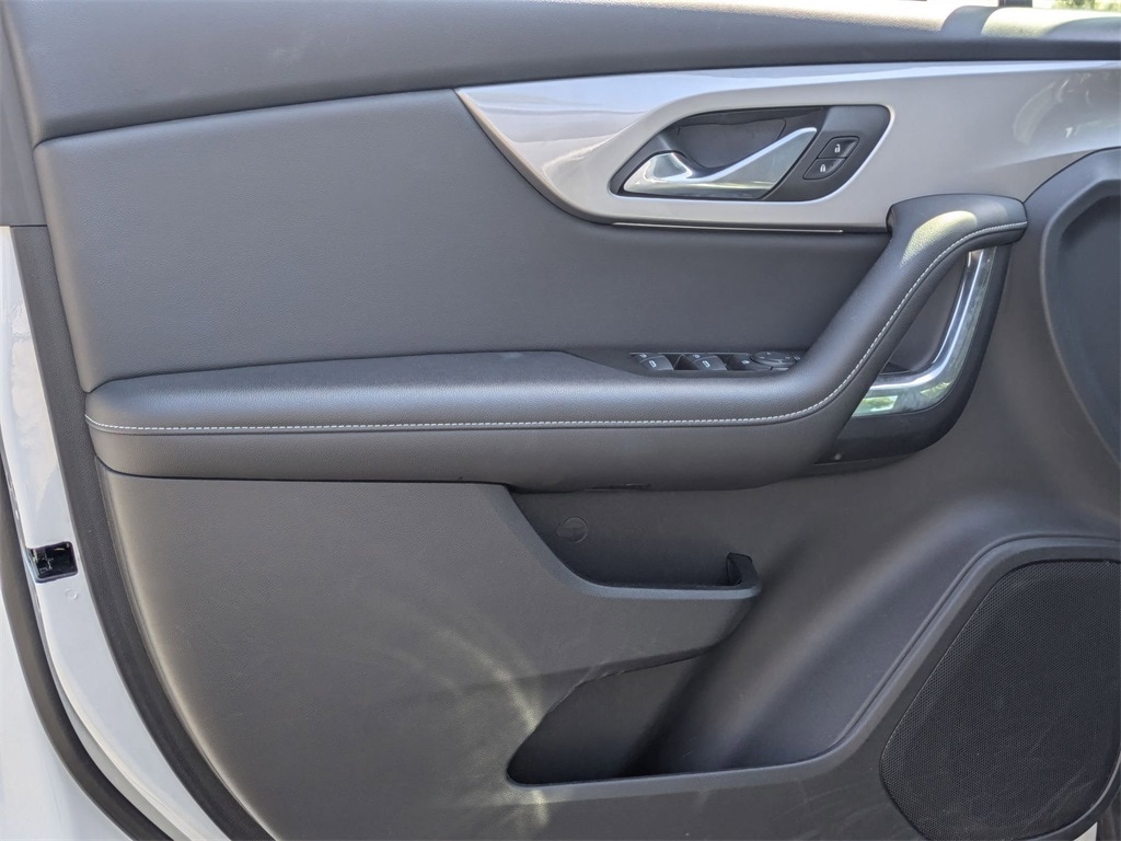 Thumbnail: 2023 Chevrolet Blazer - 14