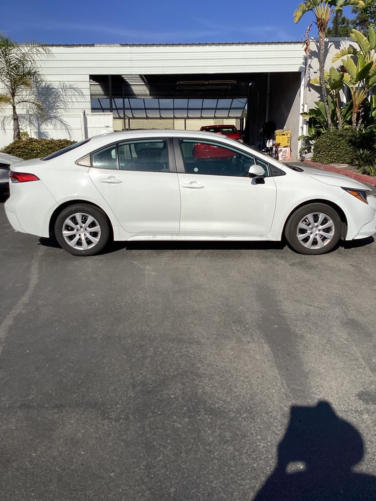 Thumbnail: 2025 Toyota Corolla - 2