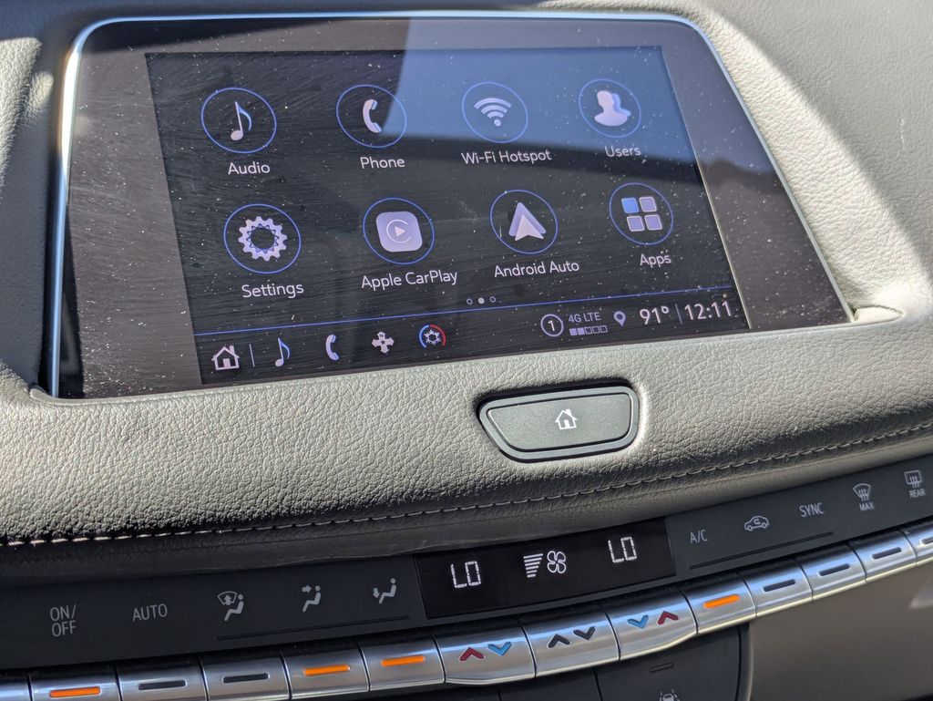 Thumbnail: 2023 Cadillac XT4 - 21