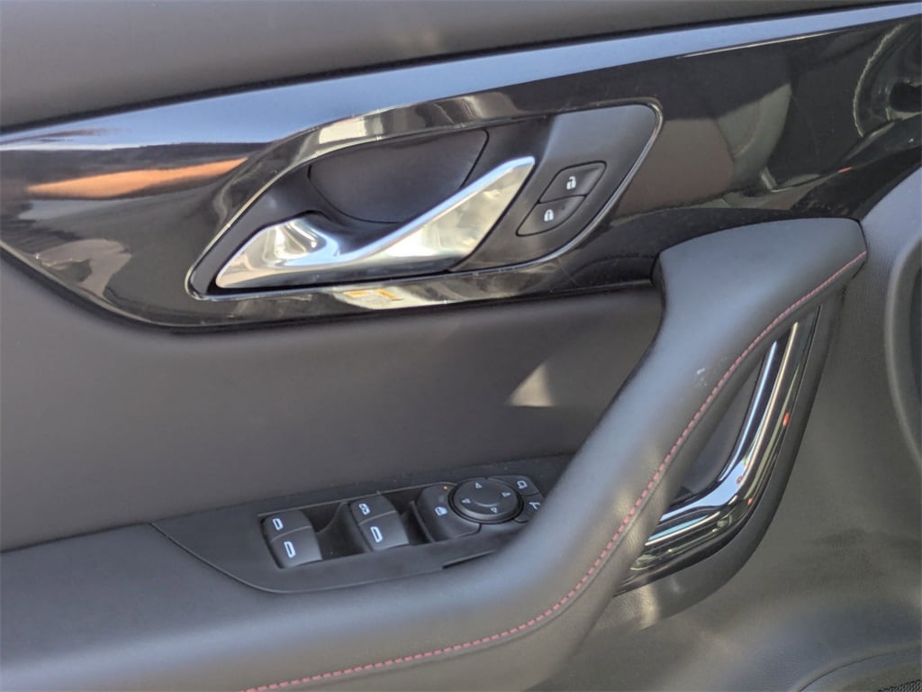 Thumbnail: 2025 Chevrolet Blazer - 16