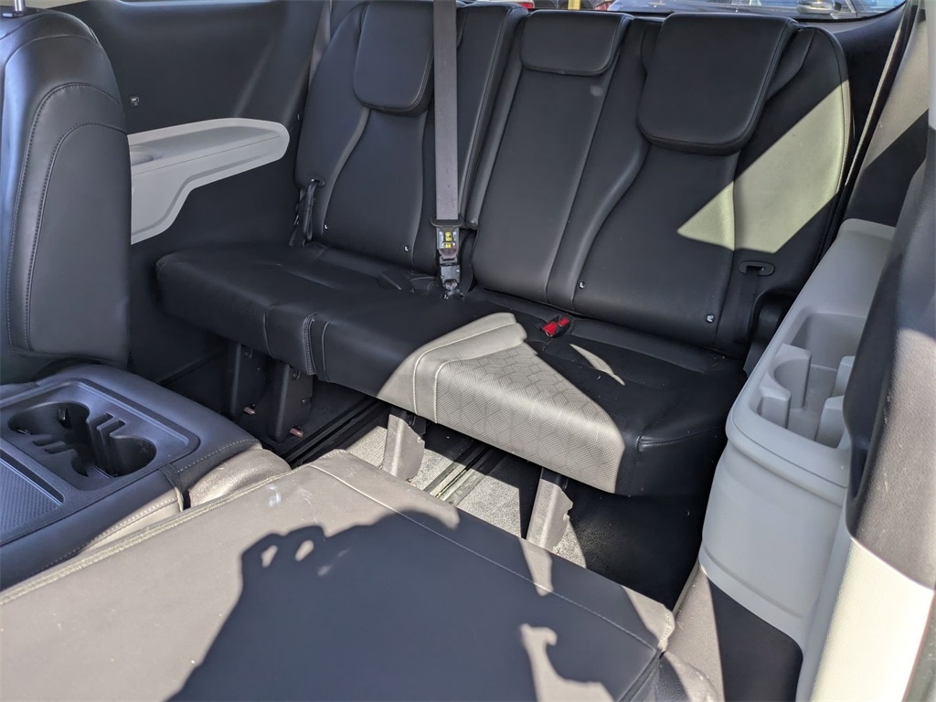 Thumbnail: 2024 Kia Carnival - 28