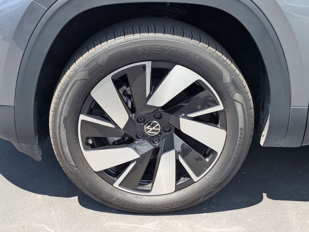 Thumbnail: 2025 Volkswagen Atlas - 14