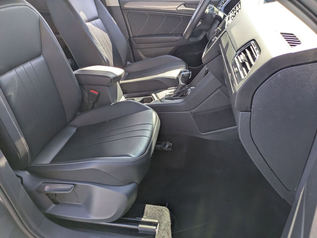 Thumbnail: 2024 Volkswagen Tiguan - 29