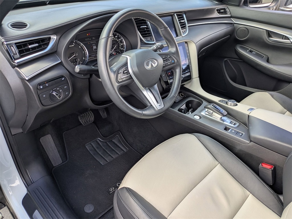 Thumbnail: 2024 INFINITI QX55 - 17