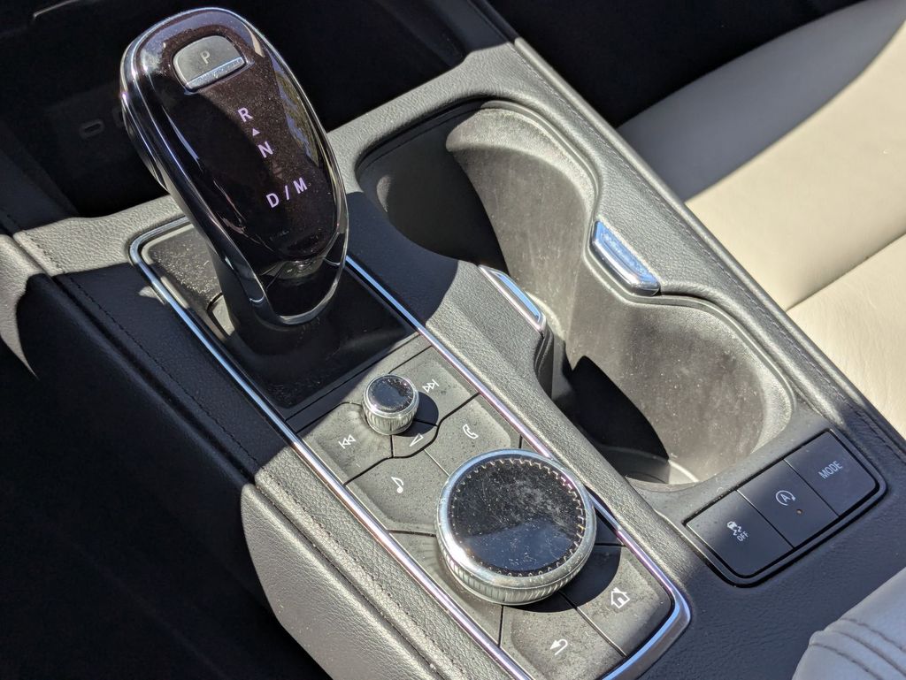 Thumbnail: 2023 Cadillac XT4 - 23