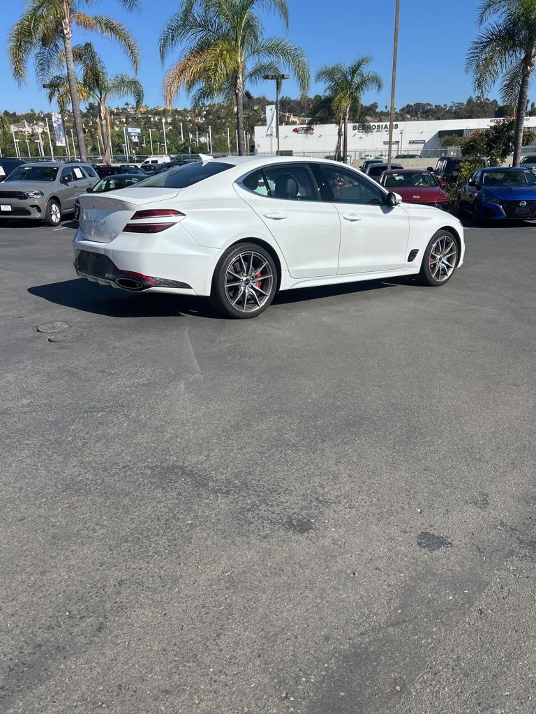 Thumbnail: 2025 Genesis G70 - 6