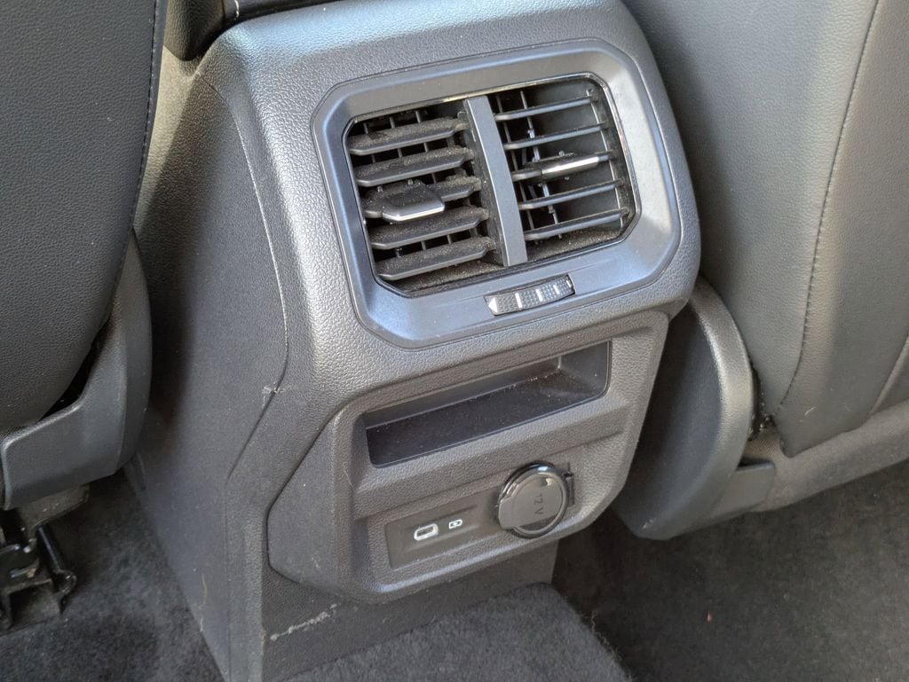 Thumbnail: 2024 Volkswagen Tiguan - 26