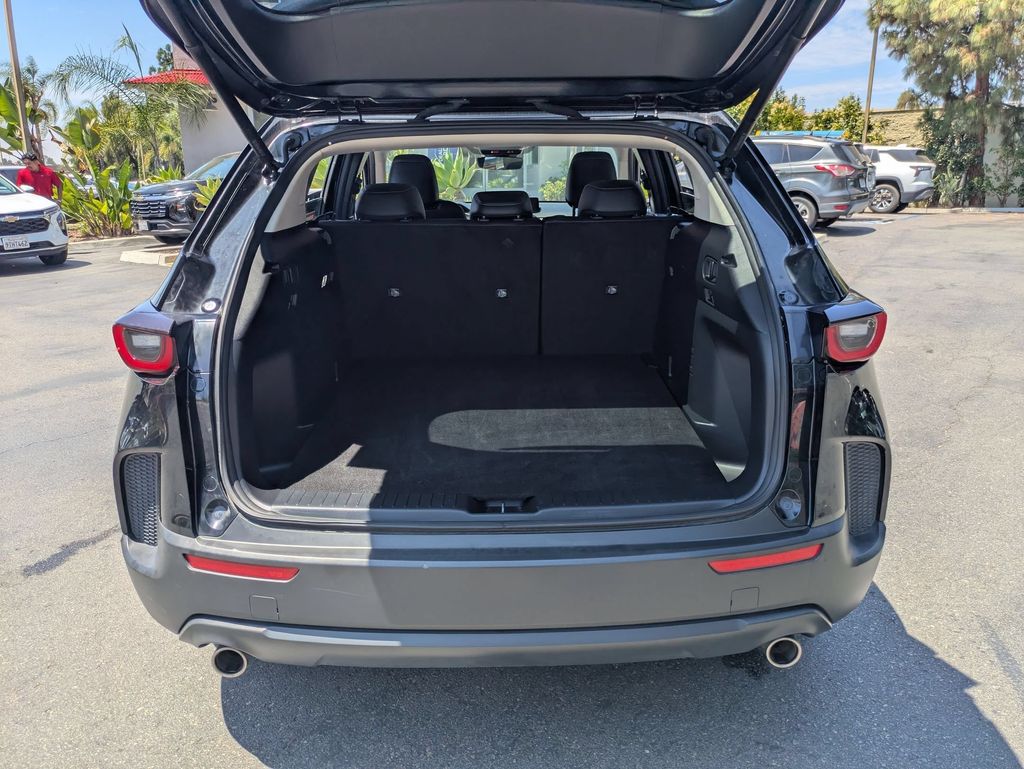 Thumbnail: 2025 Mazda CX-50 - 31