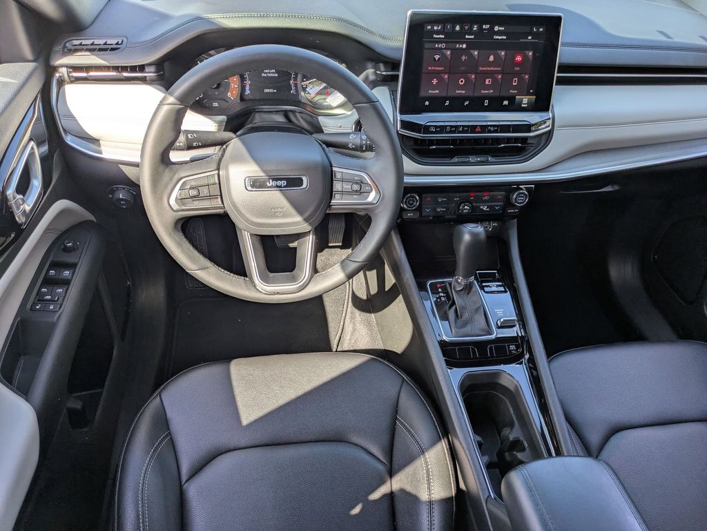 Thumbnail: 2025 Jeep Compass - 25