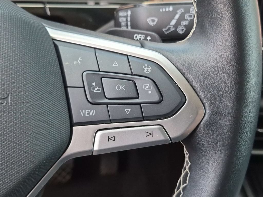 2025 Volkswagen Atlas SE w/Tech - Photo 22