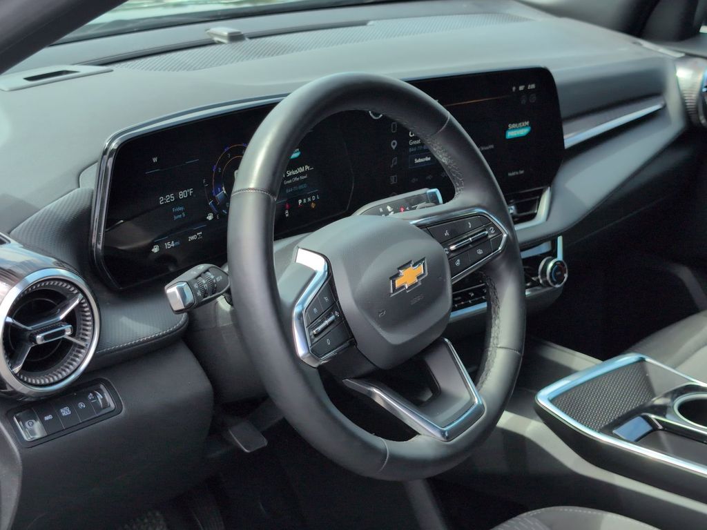 Thumbnail: 2025 Chevrolet Equinox - 15