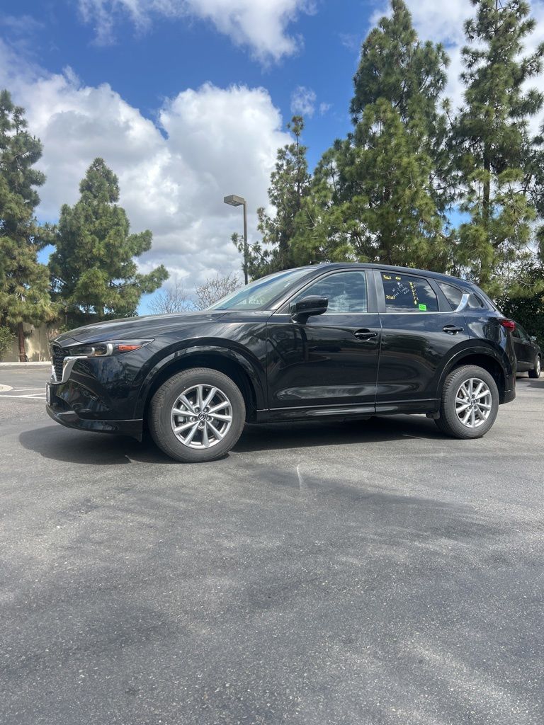 2025 Mazda CX-5's photo