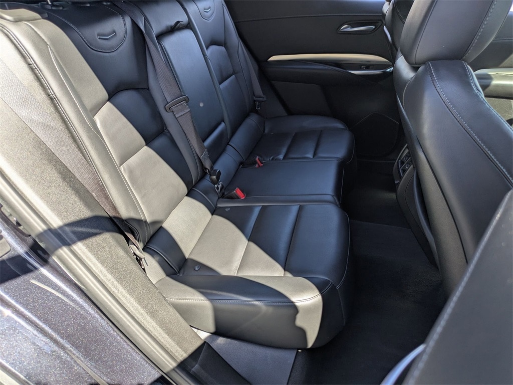 Thumbnail: 2023 Cadillac XT4 - 28