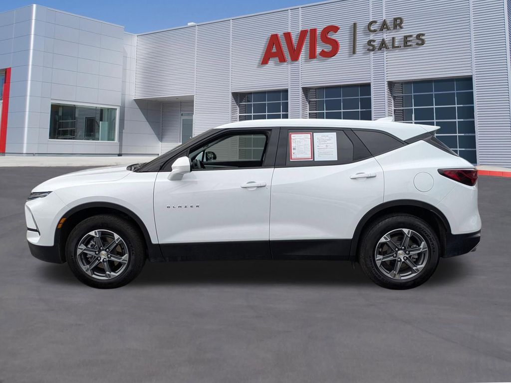 Thumbnail: 2025 Chevrolet Blazer - 10