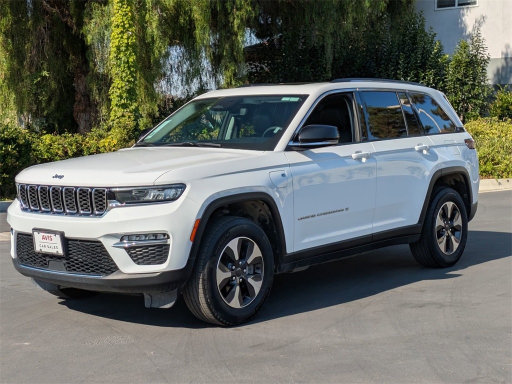 Thumbnail: 2023 Jeep Grand Cherokee - 1