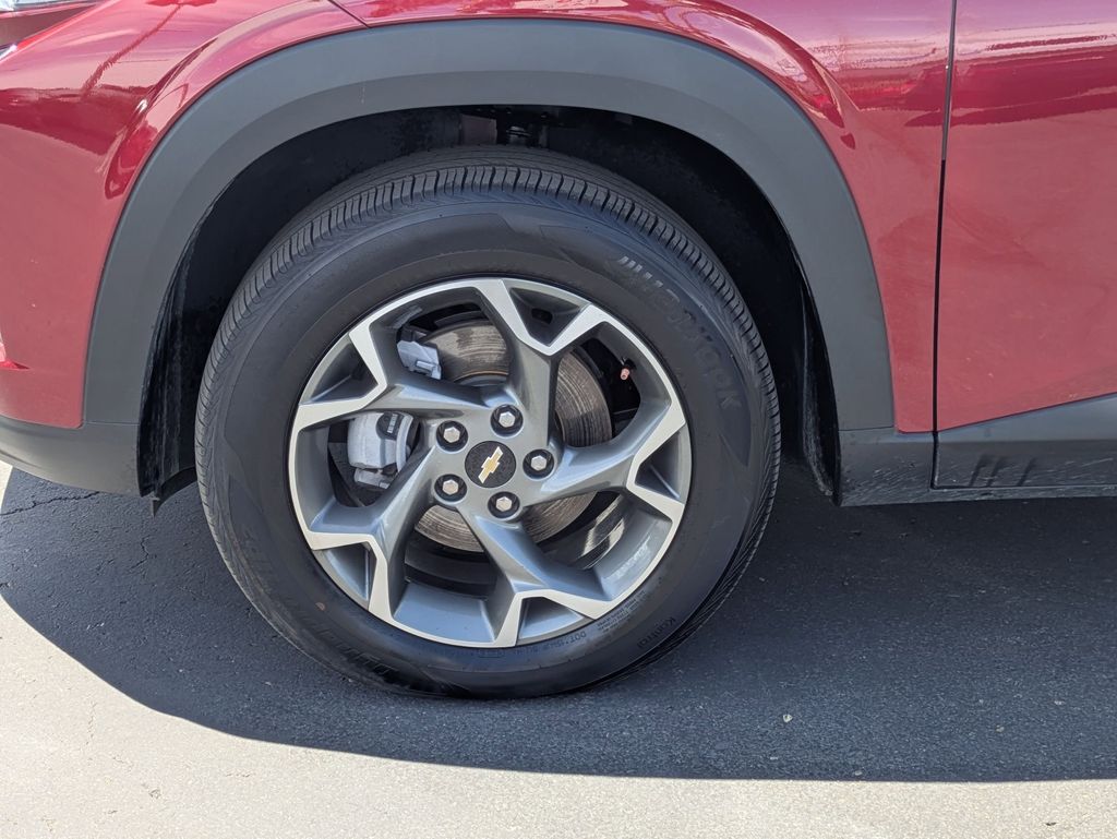 Thumbnail: 2025 Chevrolet Trax - 13