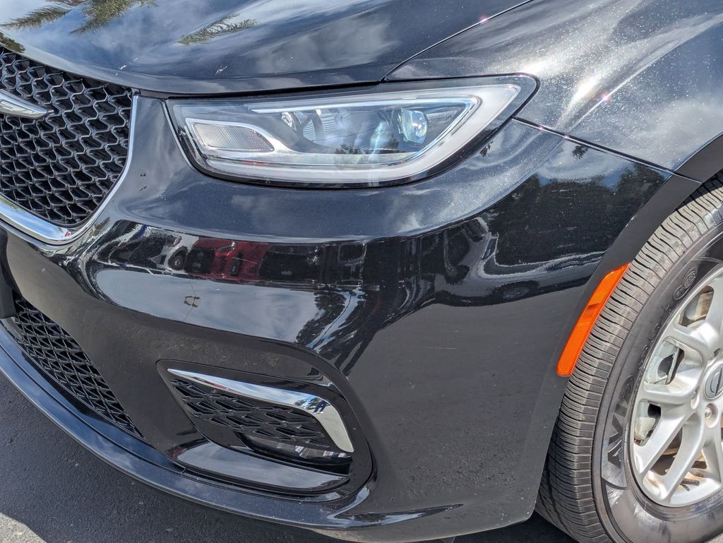 Thumbnail: 2025 Chrysler Pacifica - 11