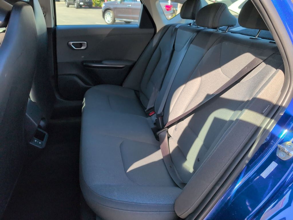 Thumbnail: 2025 Kia K4 - 28