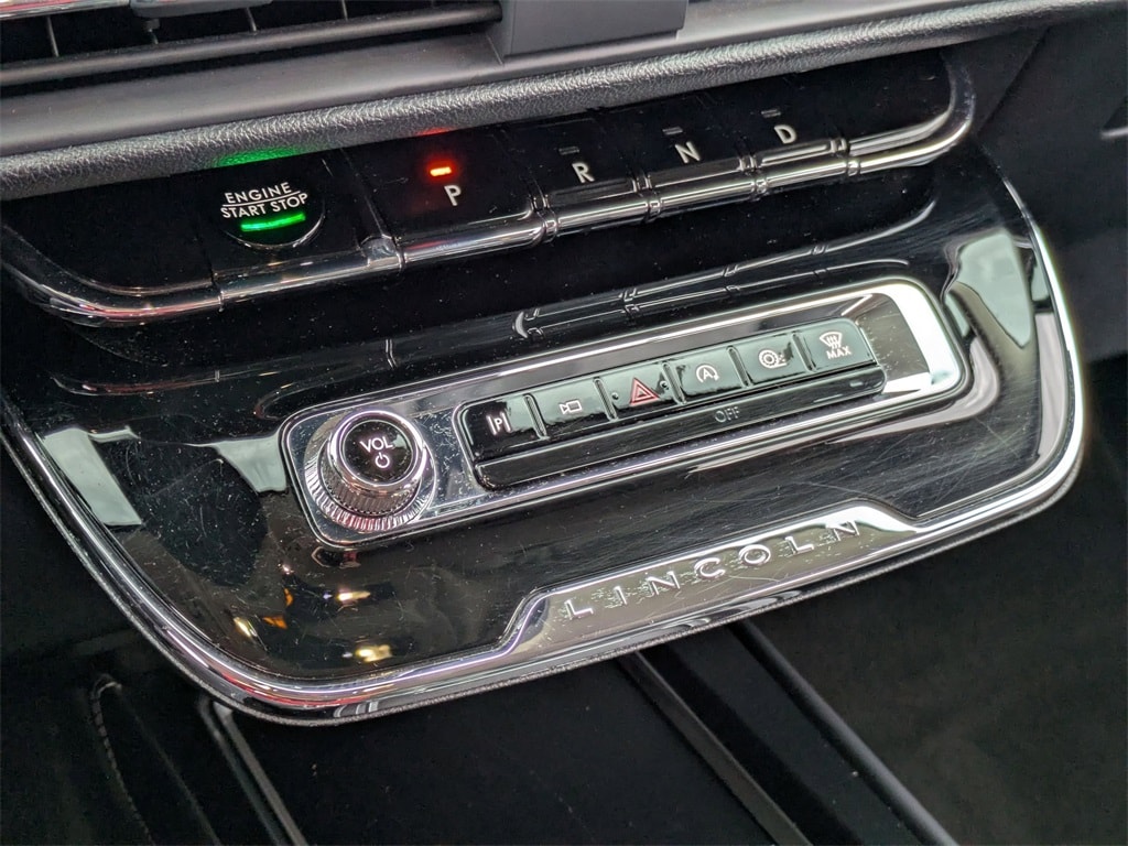 Thumbnail: 2024 Lincoln Corsair - 22