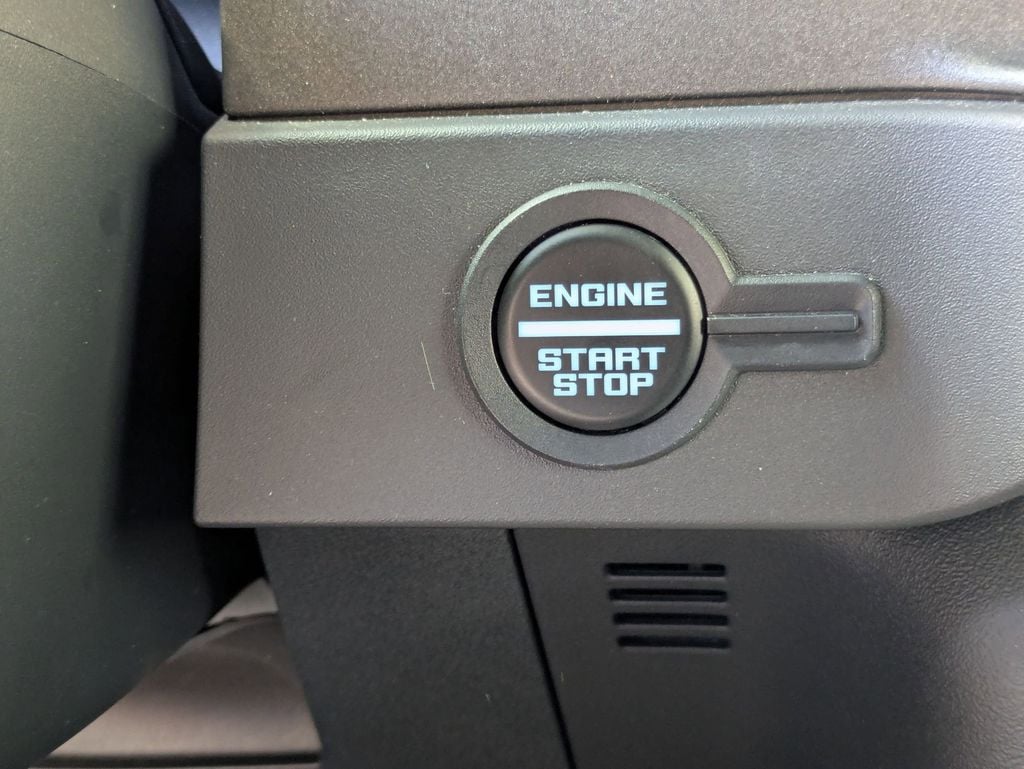 Thumbnail: 2025 Ford Bronco - 24