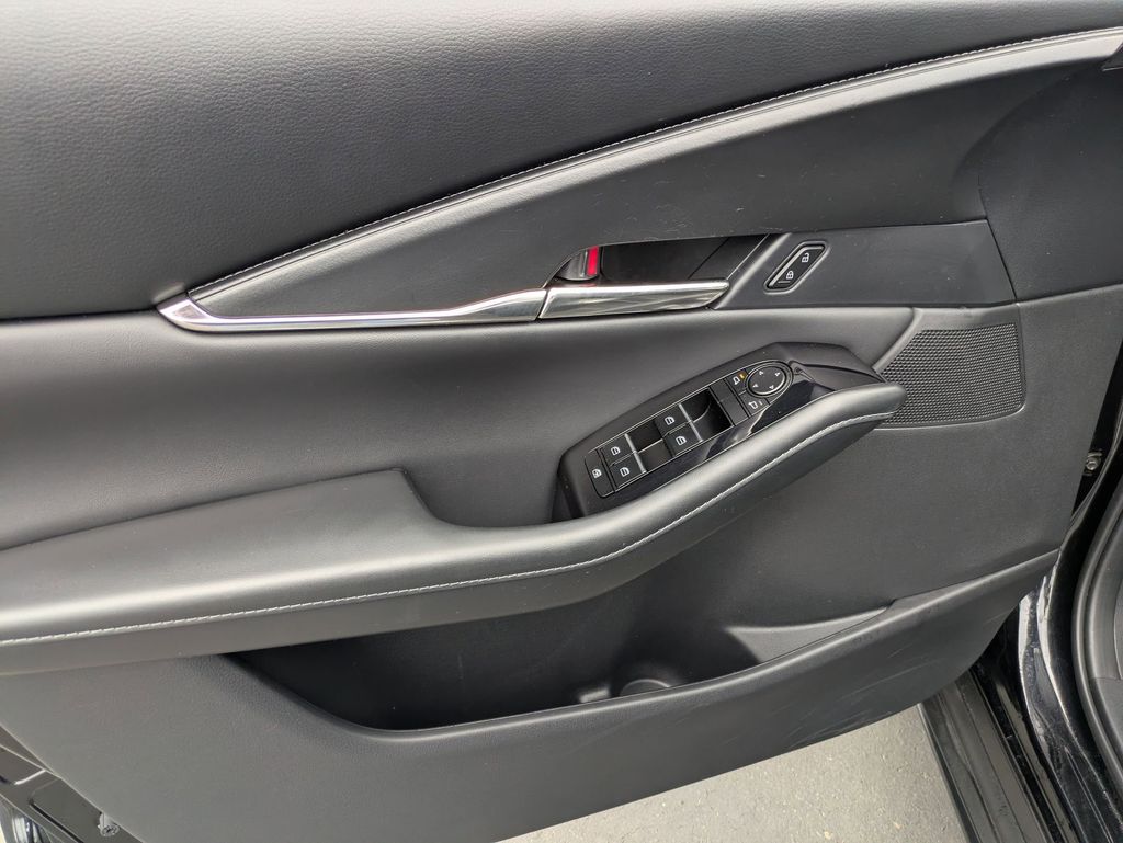 Thumbnail: 2025 Mazda CX-30 - 15