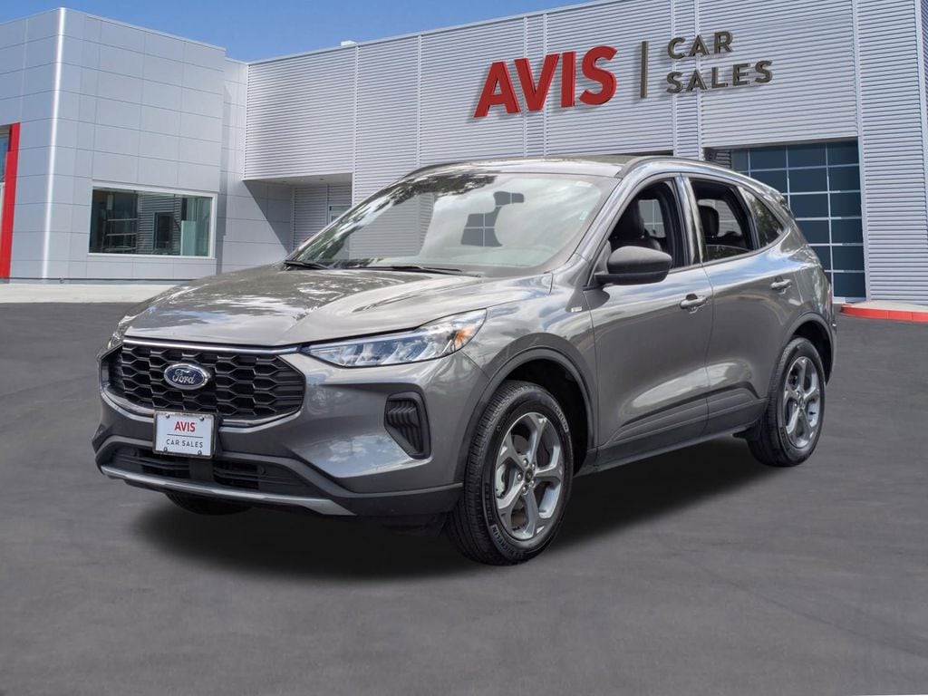 2025 Ford Escape ST-Line AWD's photo