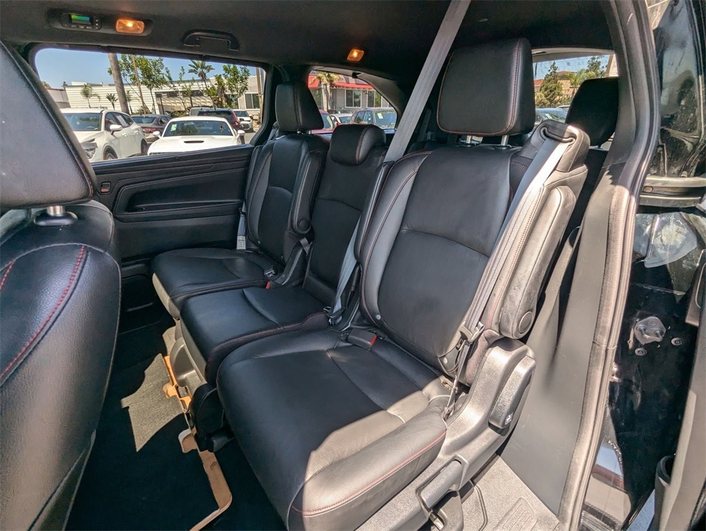 Thumbnail: 2023 Honda Odyssey - 24