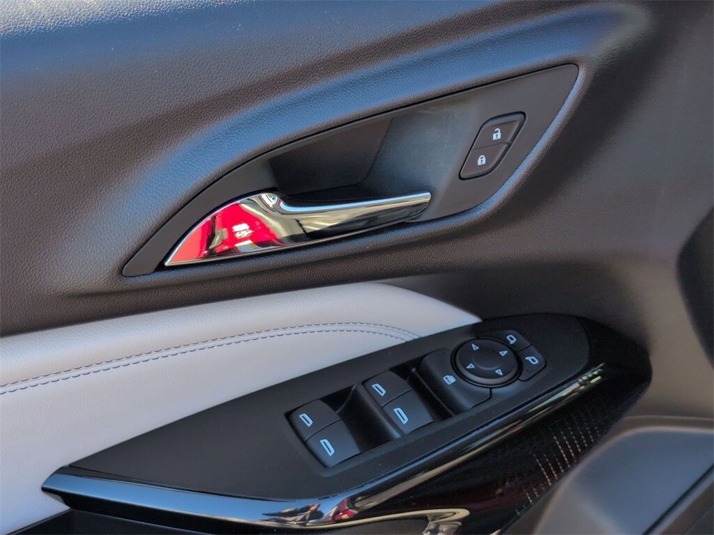 Thumbnail: 2025 Chevrolet Trax - 18