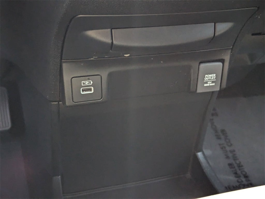 Thumbnail: 2023 Honda Odyssey - 21