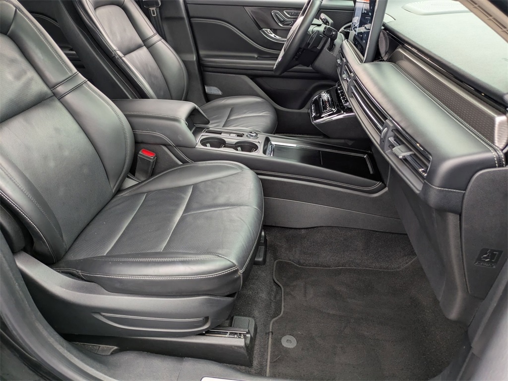 Thumbnail: 2024 Lincoln Corsair - 28